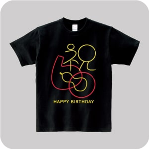 ポップなデザインでおしゃれに着こなしTシャツ